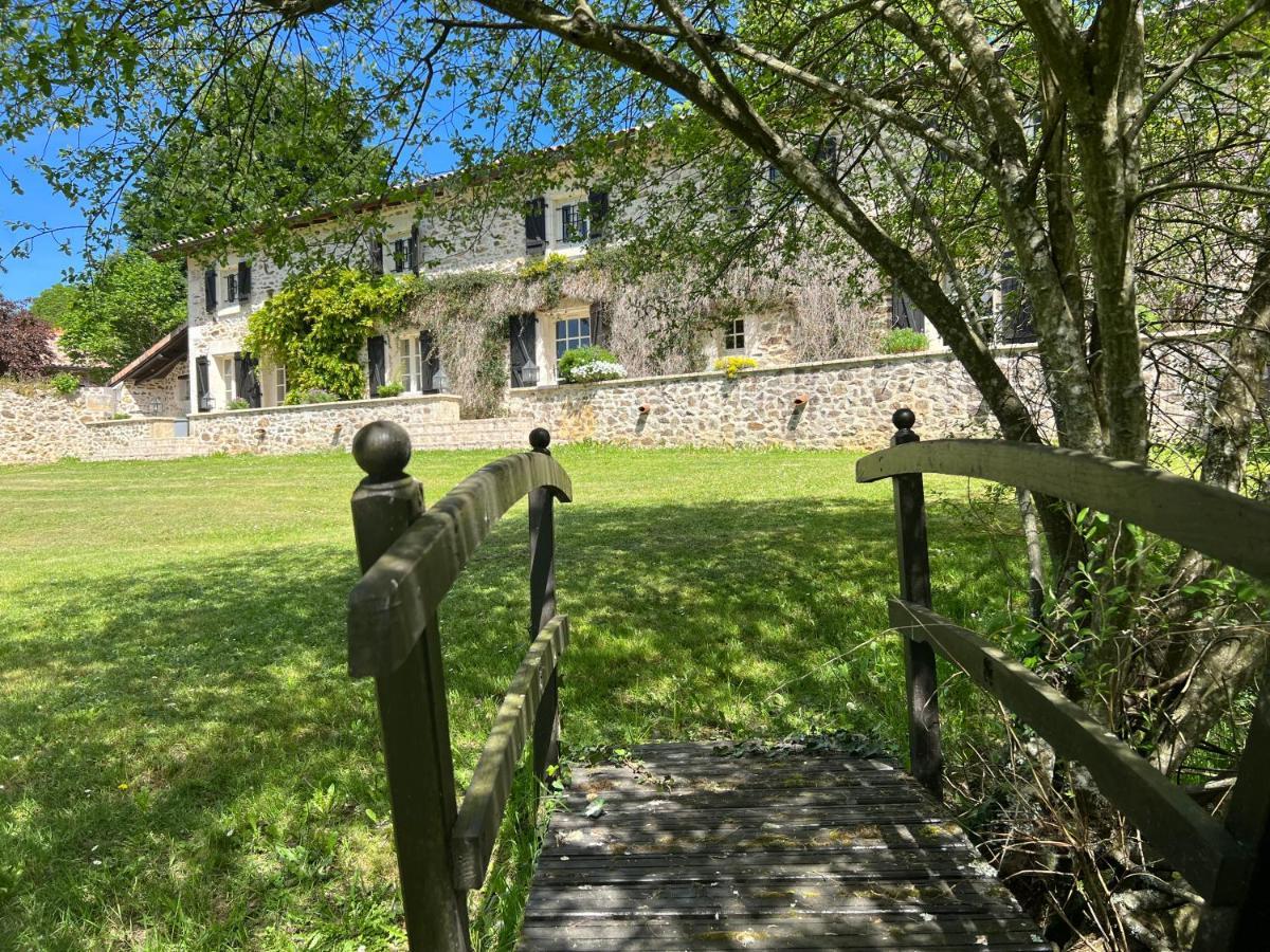 Domaine De Brise Bois - Chambres & Gites Rouzède Buitenkant foto