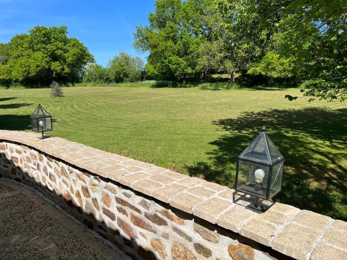 Domaine De Brise Bois - Chambres & Gites Rouzède Buitenkant foto